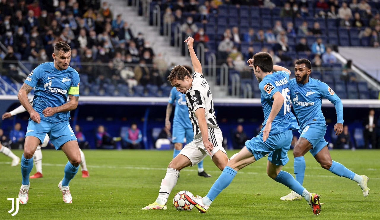 Juventus put four past Zenit and qualify for knockouts
