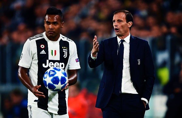 Juventus embroiled in bizarre Alex Sandro saga revealing internal confusion